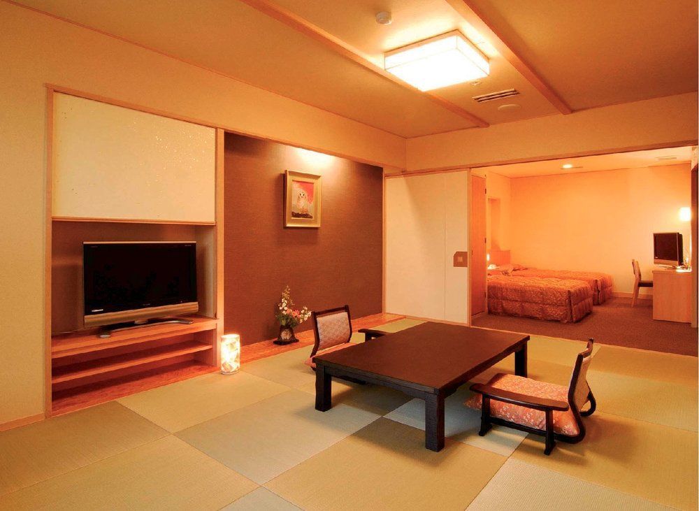 Hotel Sunvalley Izu Nagaoka Izunokuni Exterior photo
